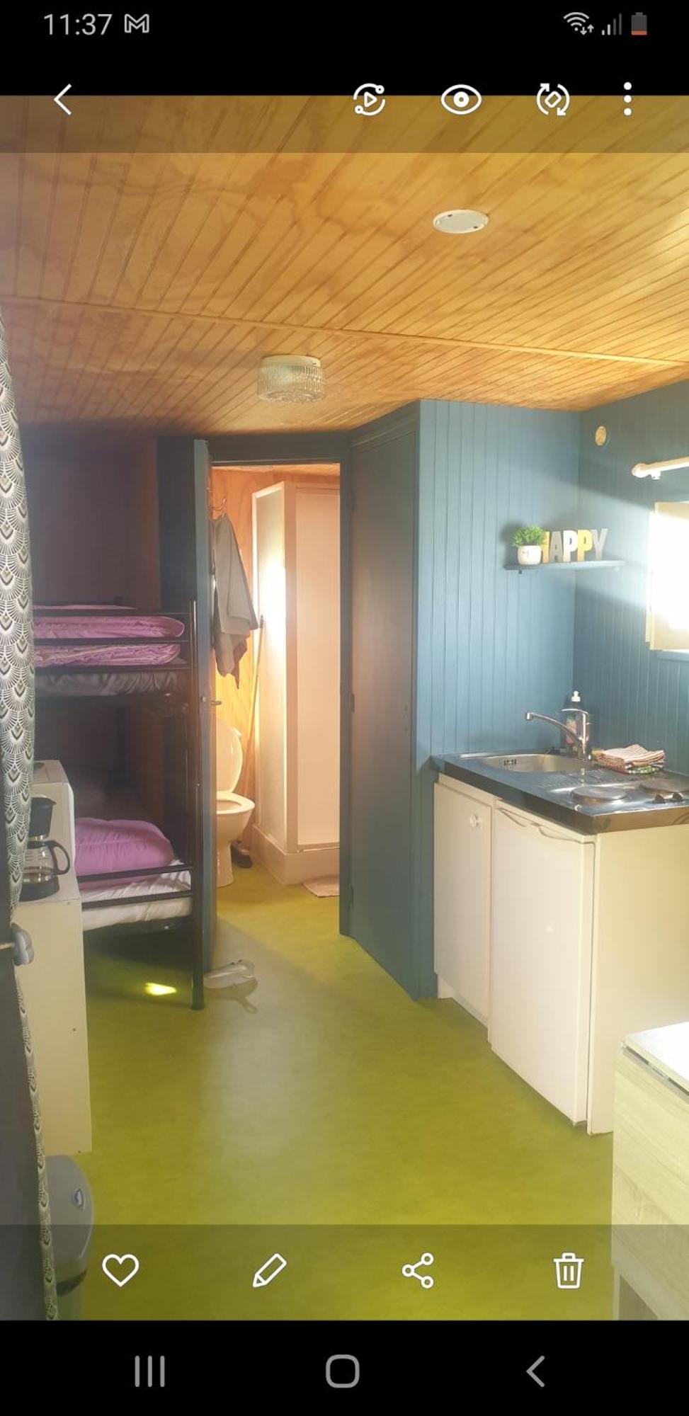 Logement Insolite Au Coeur De L'Auvergne Rochefort-Montagne Esterno foto